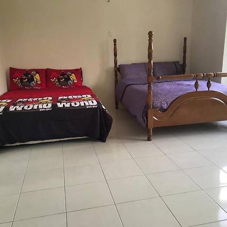 Hj Homestay Kuala Terengganu Esterno foto