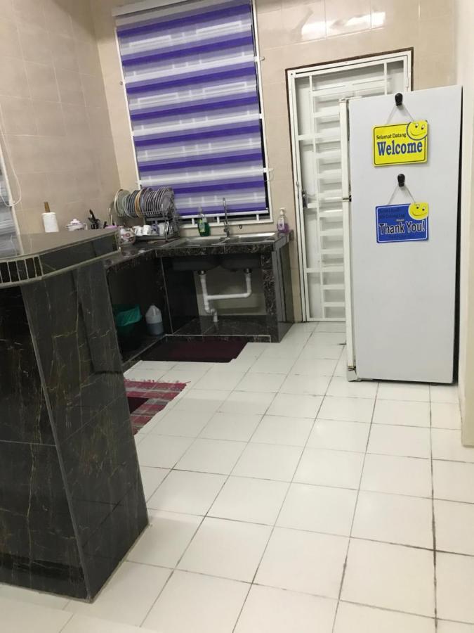 Hj Homestay Kuala Terengganu Esterno foto