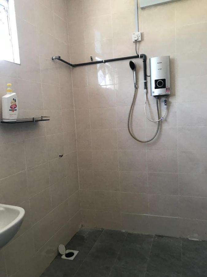 Hj Homestay Kuala Terengganu Esterno foto