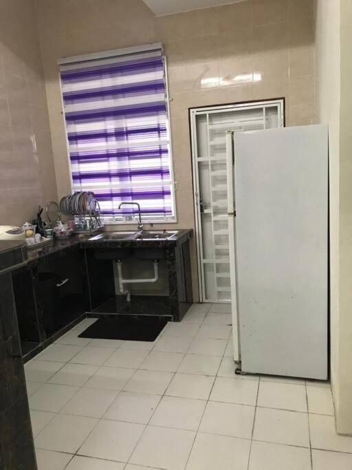Hj Homestay Kuala Terengganu Esterno foto
